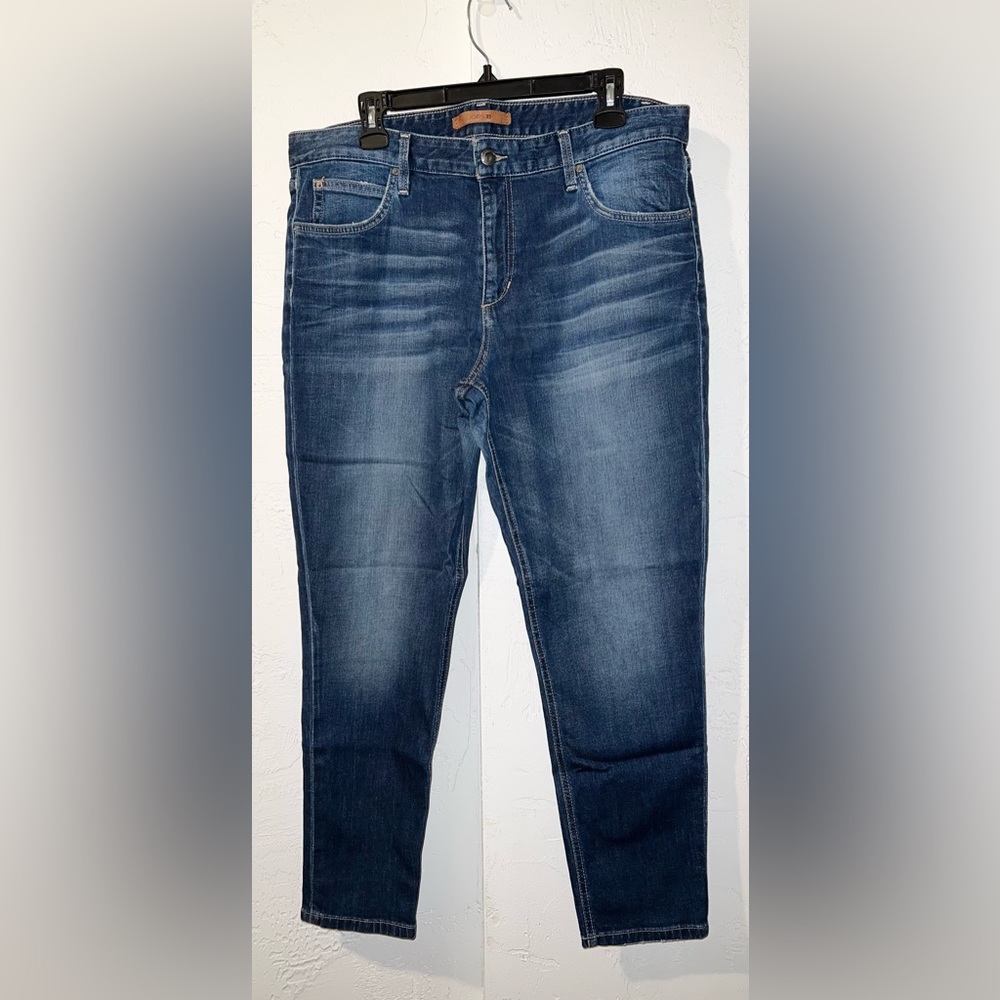Joe’s Jeans “Valencia” Slim Ankle